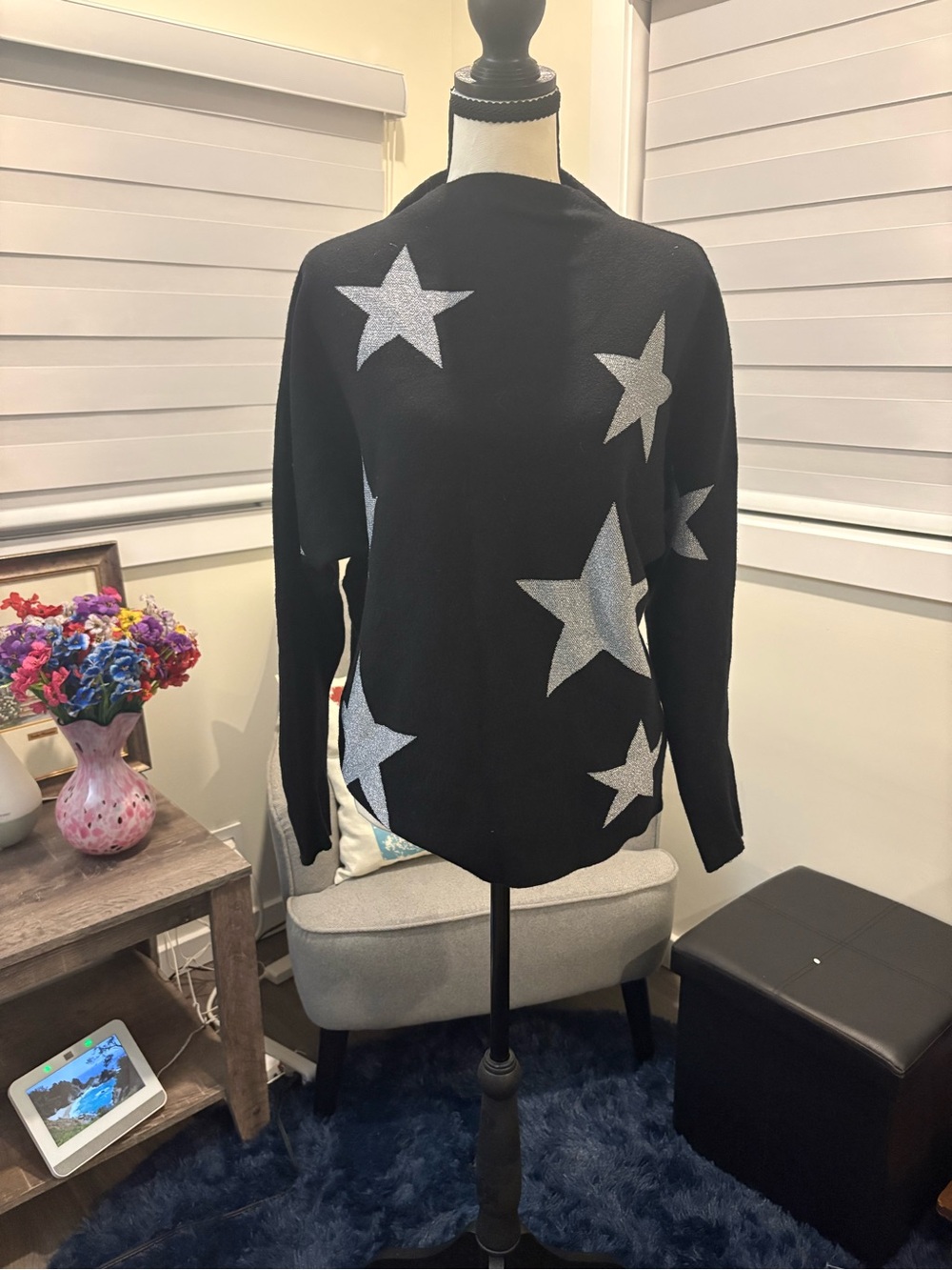 Sioni Black Crewneck Sweater with Silver Star Motif